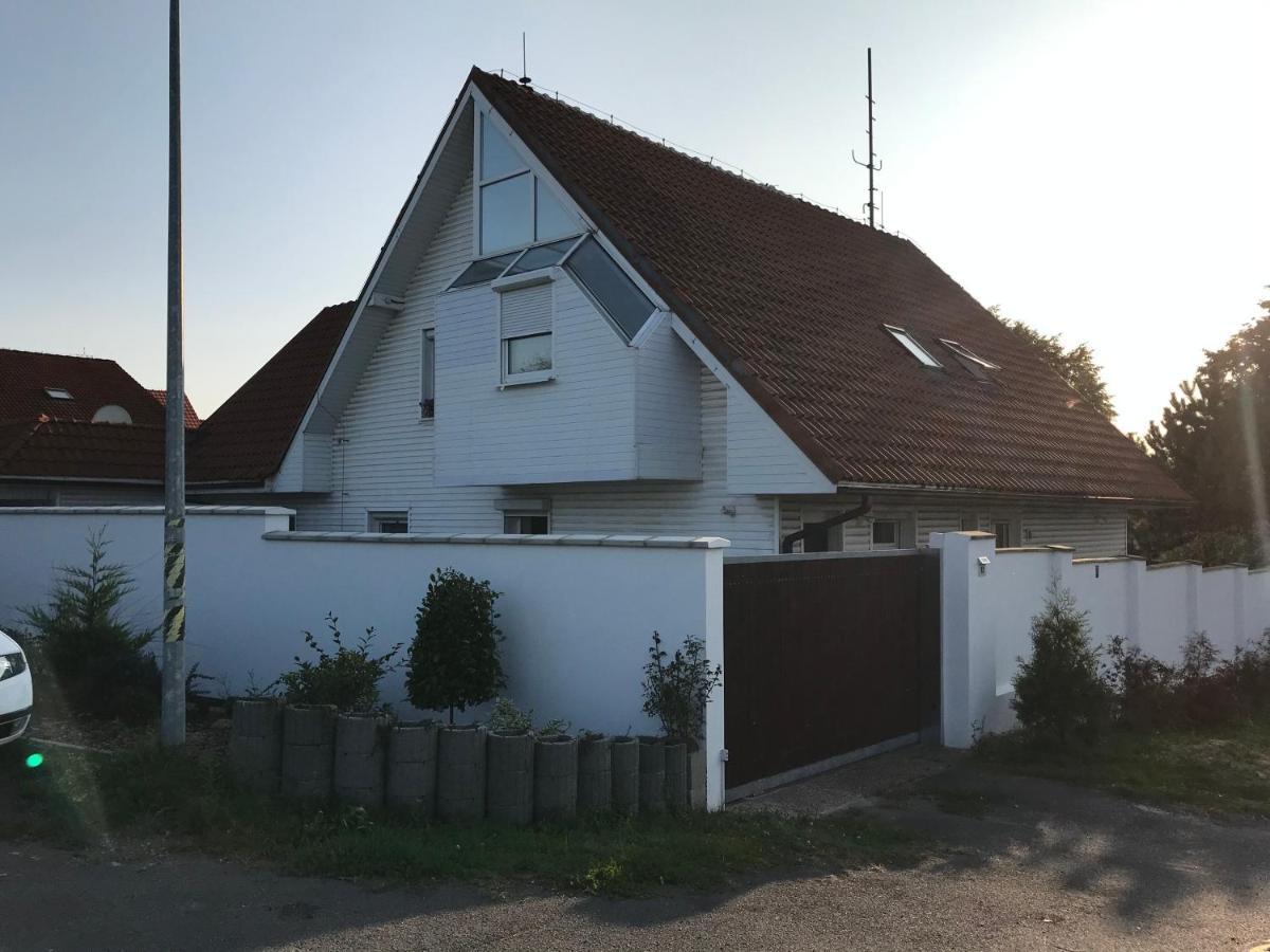 Homestay U Hanky Zdiby Exterior photo